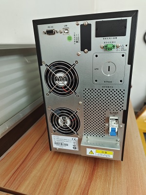 ups電源當(dāng)蓄電池組的浮充電壓比負載電壓高時